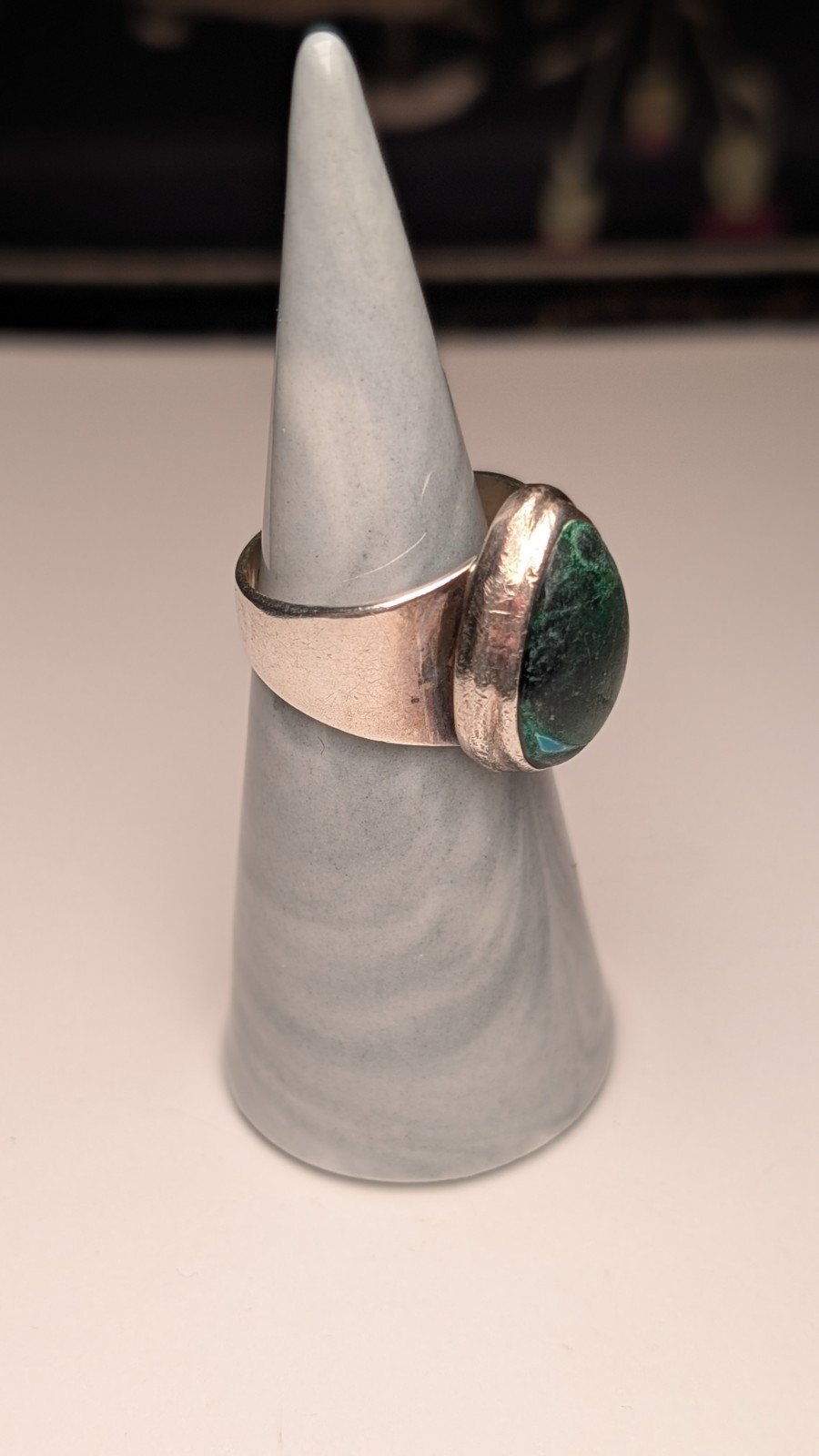 Vintage Sterling Silver Green Gemstone Teardrop Ring | Size N 1/2 | 925 Silver - Image 6