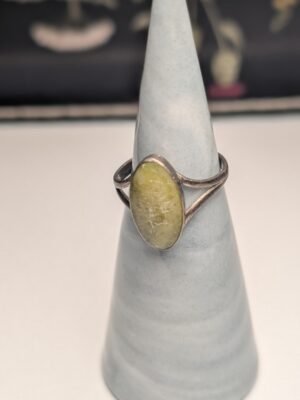Vintage Sterling Silver Yellow Serpentine Ring | Size K 1/2 | 925 Silver