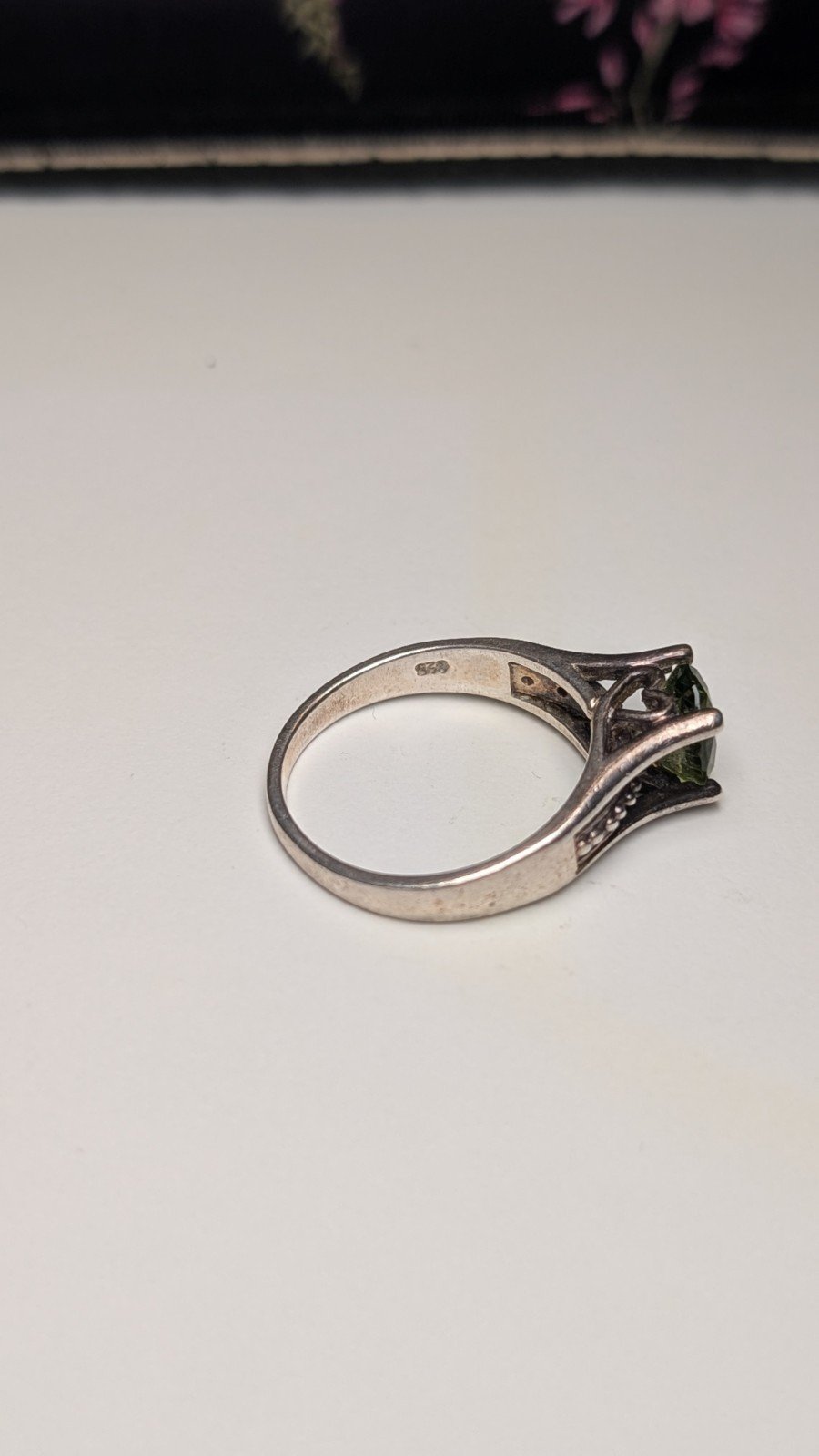 Vintage Sterling Silver Peridot Ring | Size T 1/2 | 925 Silver - Image 4