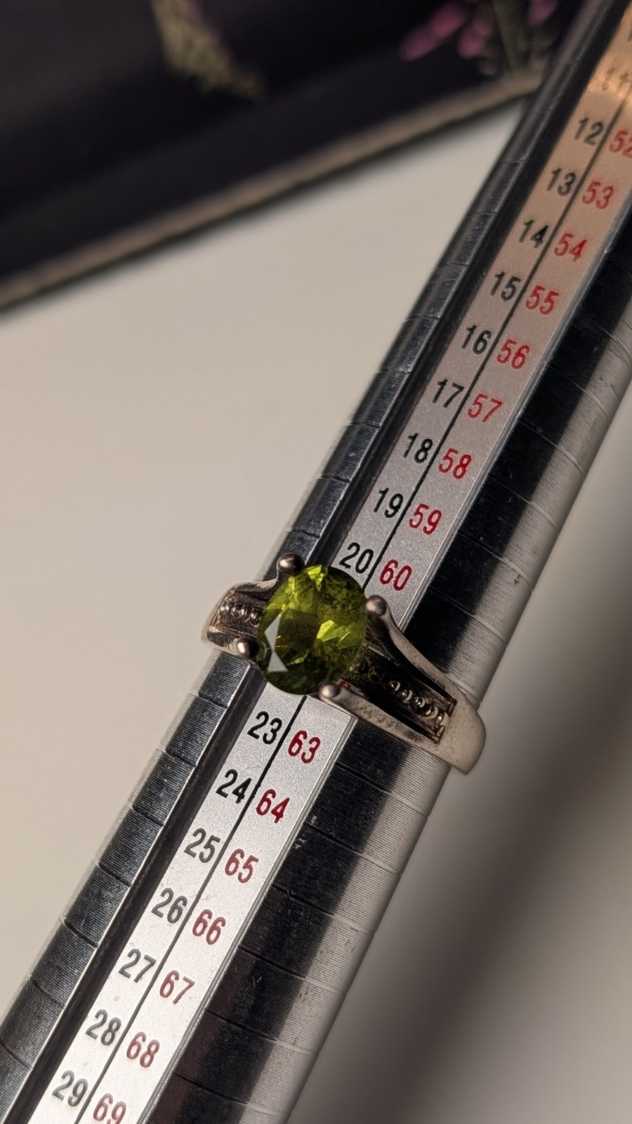 Vintage Sterling Silver Peridot Ring | Size T 1/2 | 925 Silver - Image 8
