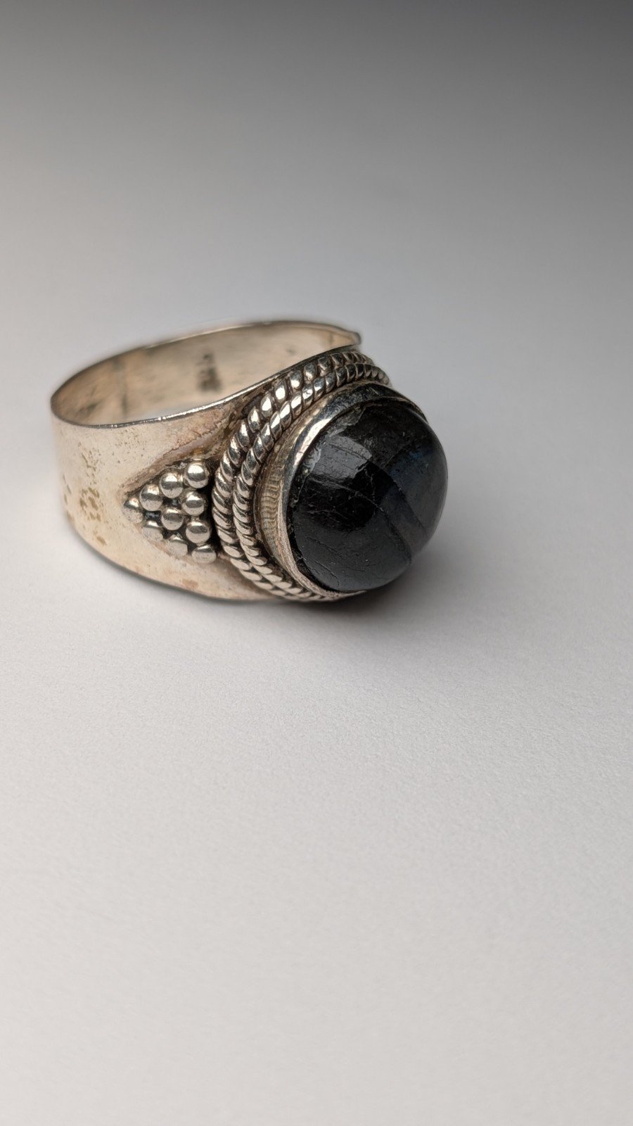 Vintage Sterling Silver Labradorite Ring | Size S | 925 Silver - Image 3