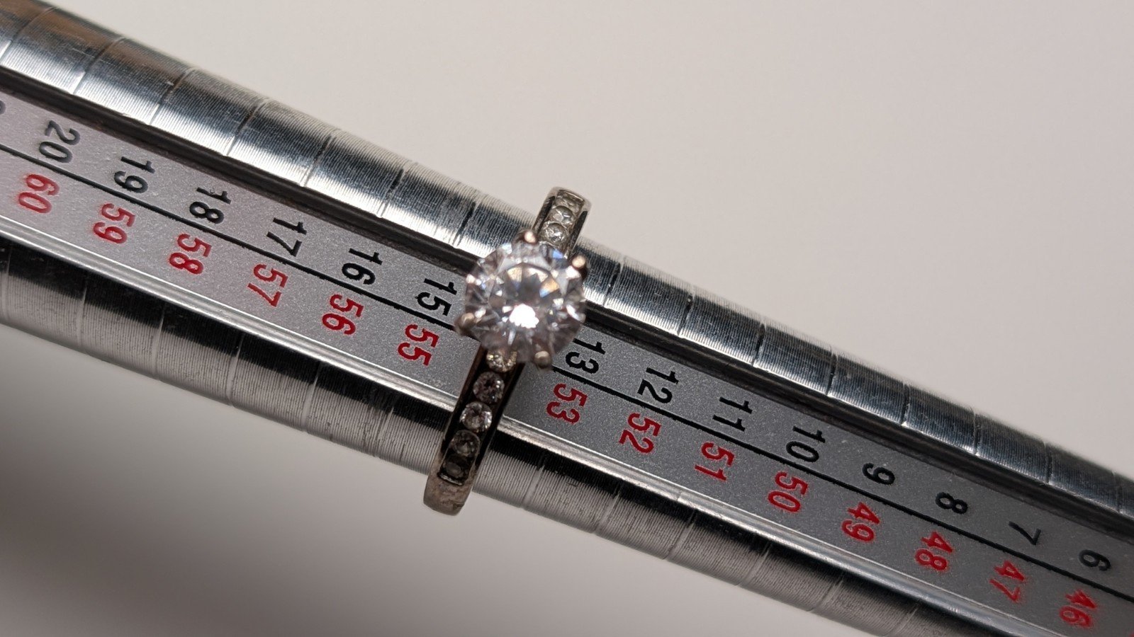 Vintage Sterling Silver Clear CZ Gemstone Ring | Size N | 925 Silver - Image 9