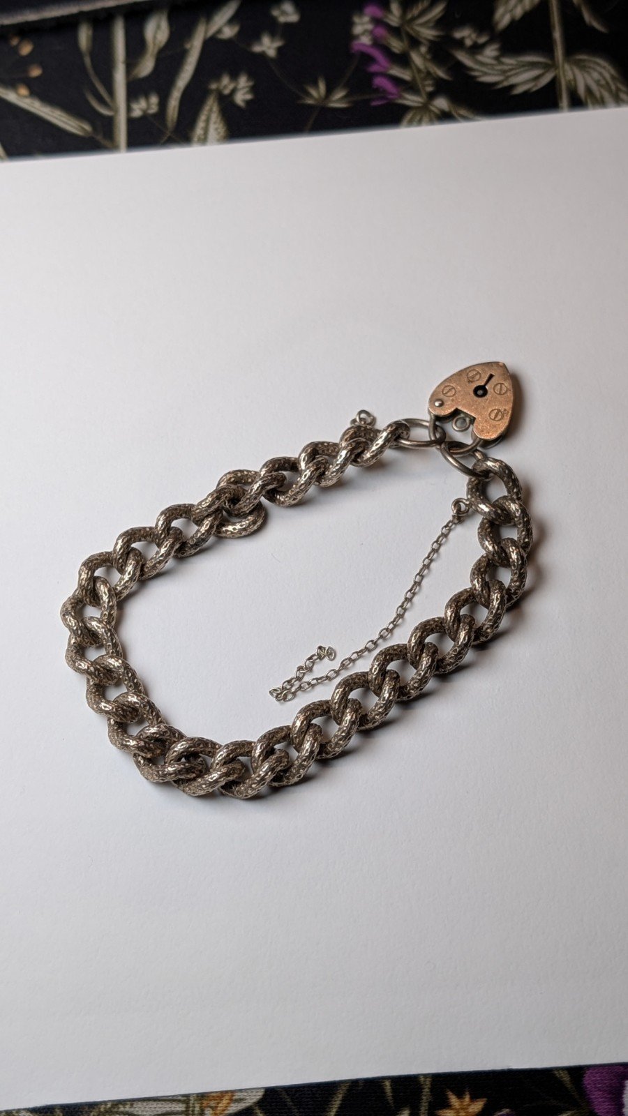 Vintage Sterling Silver Heart Chain Bracelet | 18cm | 29g | Made In London 1975 - Image 2