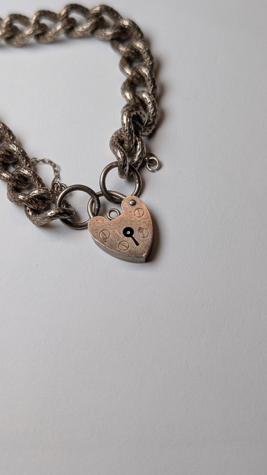 Vintage Sterling Silver Heart Chain Bracelet | 18cm | 29g | Made In London 1975 - Image 3