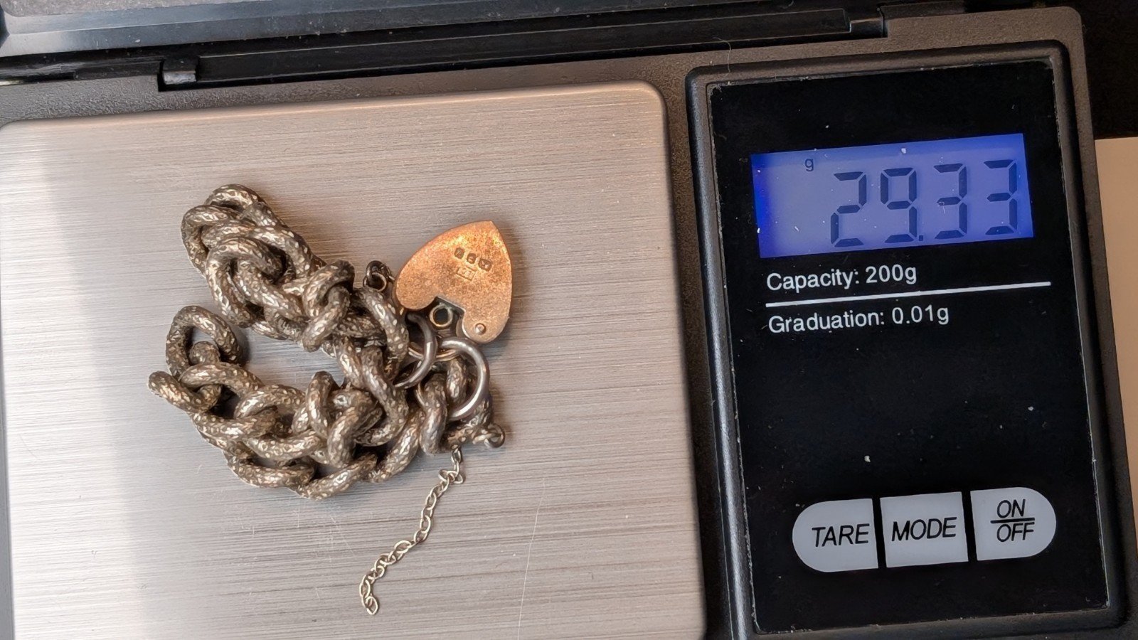 Vintage Sterling Silver Heart Chain Bracelet | 18cm | 29g | Made In London 1975 - Image 9