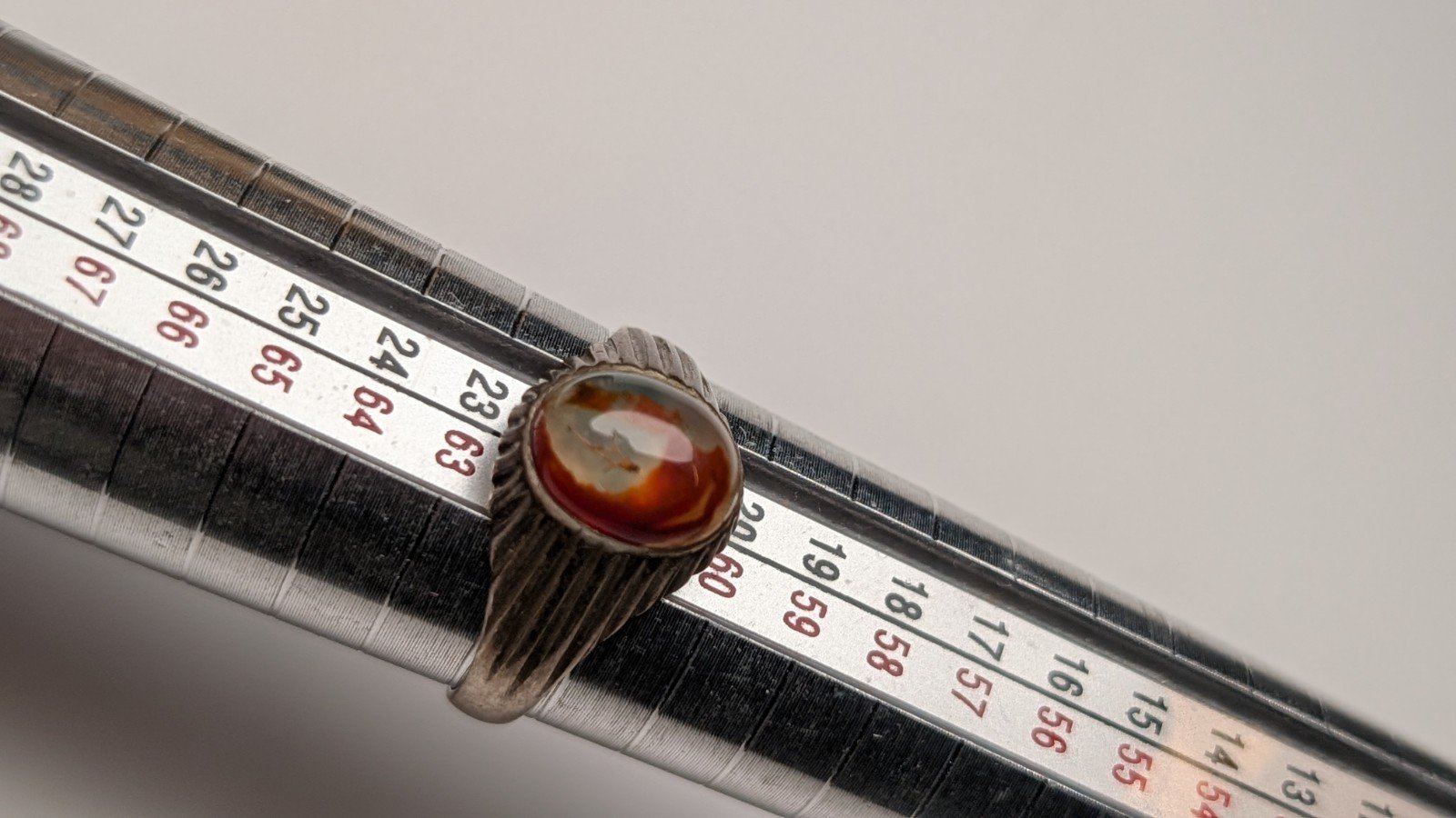 Vintage Sterling Silver 1976 Agate Ring | Size T 1/2 | 925 | Made In London - Image 10
