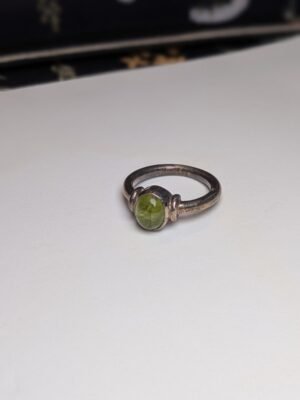 Vintage Sterling Silver Green Peridot Gemstone Ring | Size Q | 925 Silver