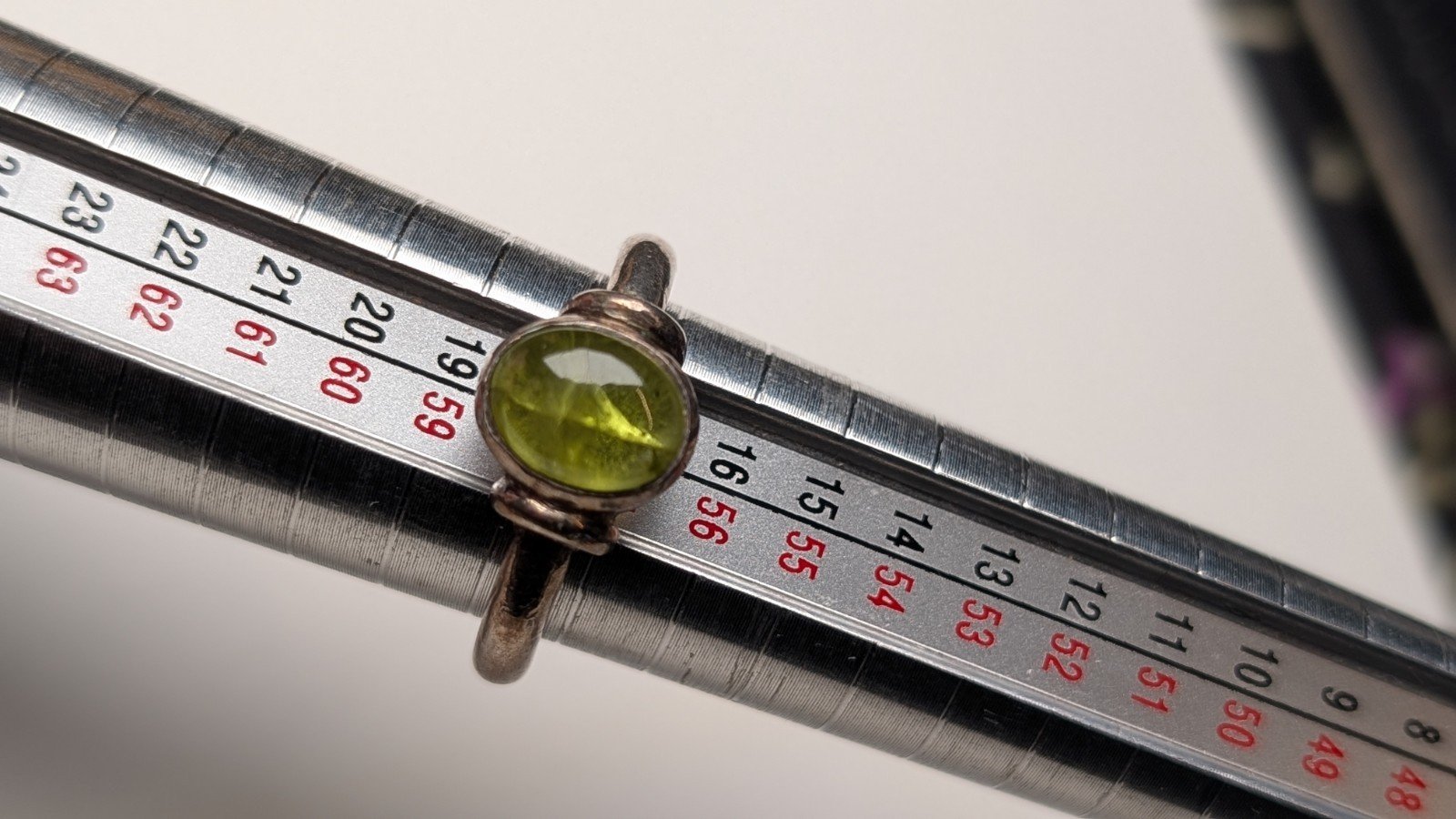 Vintage Sterling Silver Green Peridot Gemstone Ring | Size Q | 925 Silver - Image 9