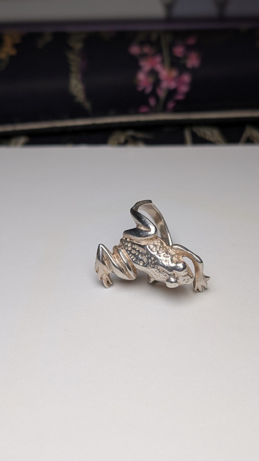 Vintage Sterling Silver Large Frog Ring | Size K | 925 Silver - Image 4