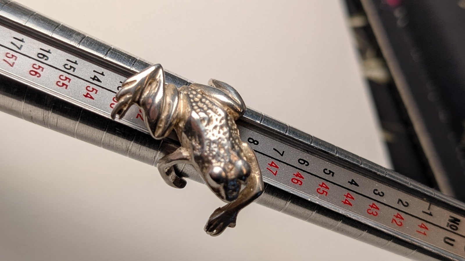 Vintage Sterling Silver Large Frog Ring | Size K | 925 Silver - Image 13