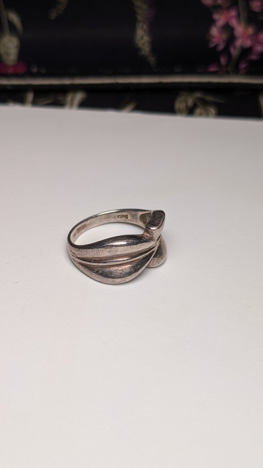 Vintage Sterling Silver Leaves Ring | Size S | 925 Silver - Image 2