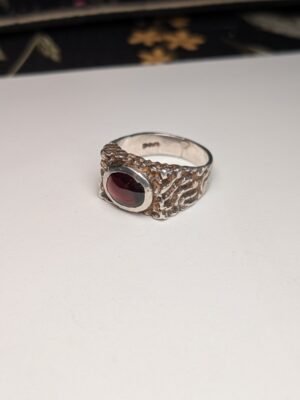 Vintage Sterling Silver 1975 Almandine Garnet Ring | Size P | 925 Silver
