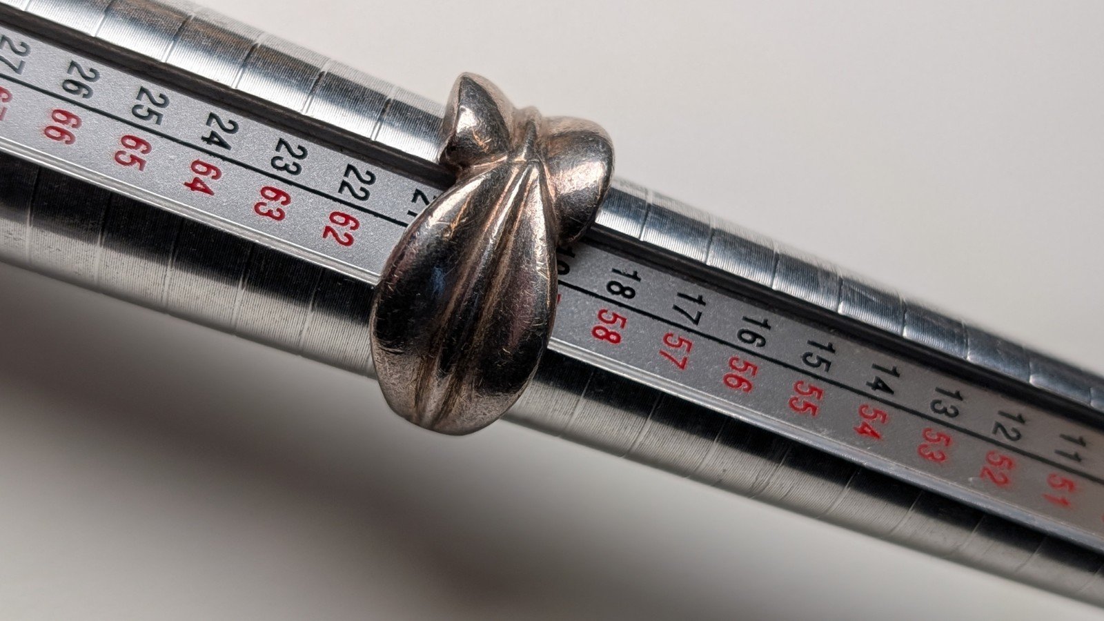 Vintage Sterling Silver Leaves Ring | Size S | 925 Silver - Image 8