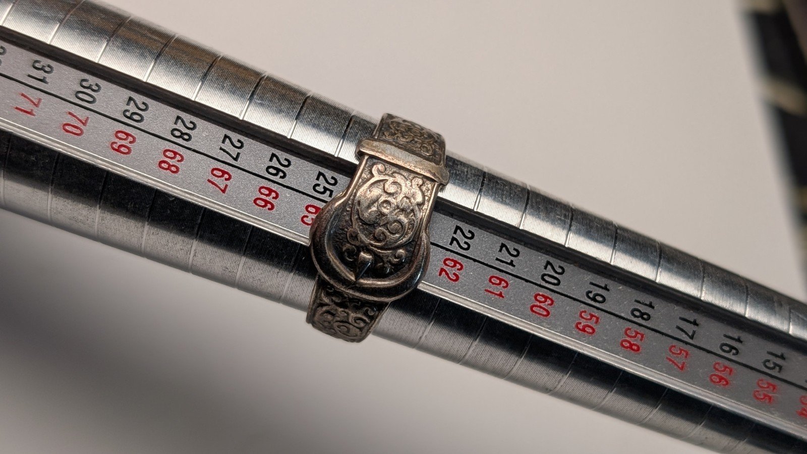 Vintage Sterling Silver 1978 Belt Buckle Ring | Size V | 925 Silver - Image 9