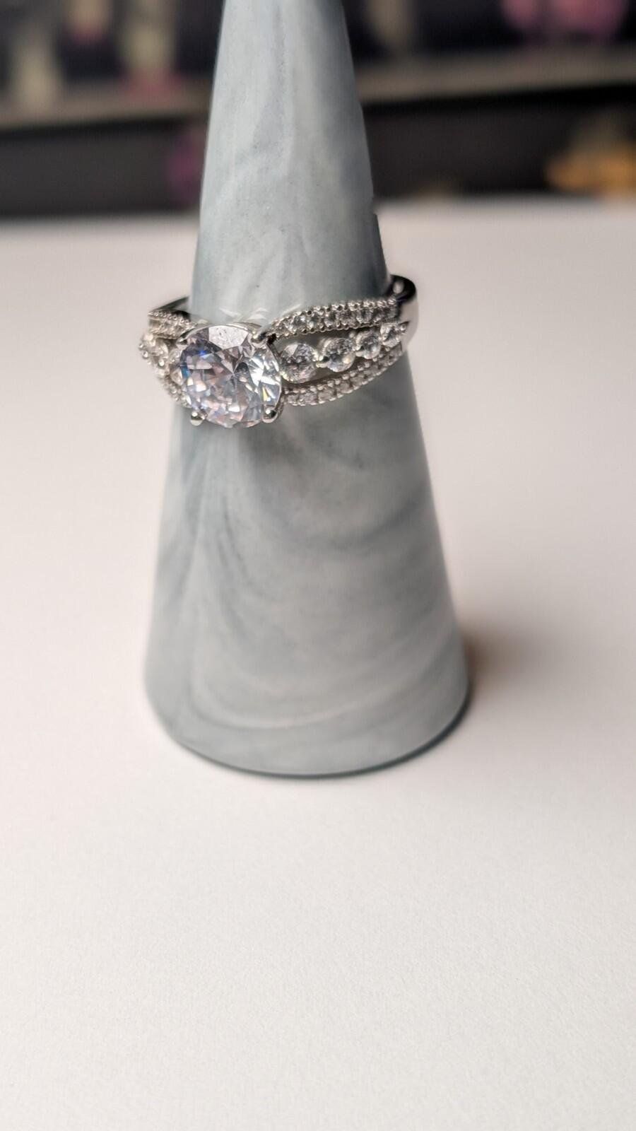 Vintage Sterling Silver Cluster Clear Gemstone Ring | Size Q 1/2 | 925 Silver - Image 6