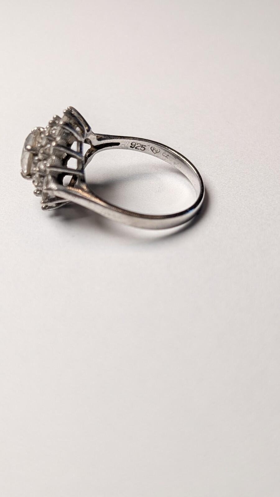 Vintage Sterling Silver Clear CZ Cluster Ring | Size P 1/2 | 925 Silver - Image 4