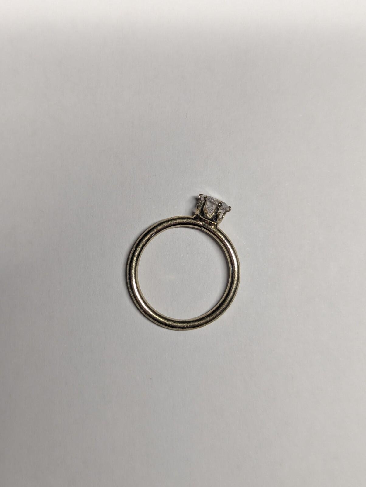 Vintage Costume Jewellery Solitaire CZ Gold Tone Ring | Size P | Solitaire Ring - Image 2