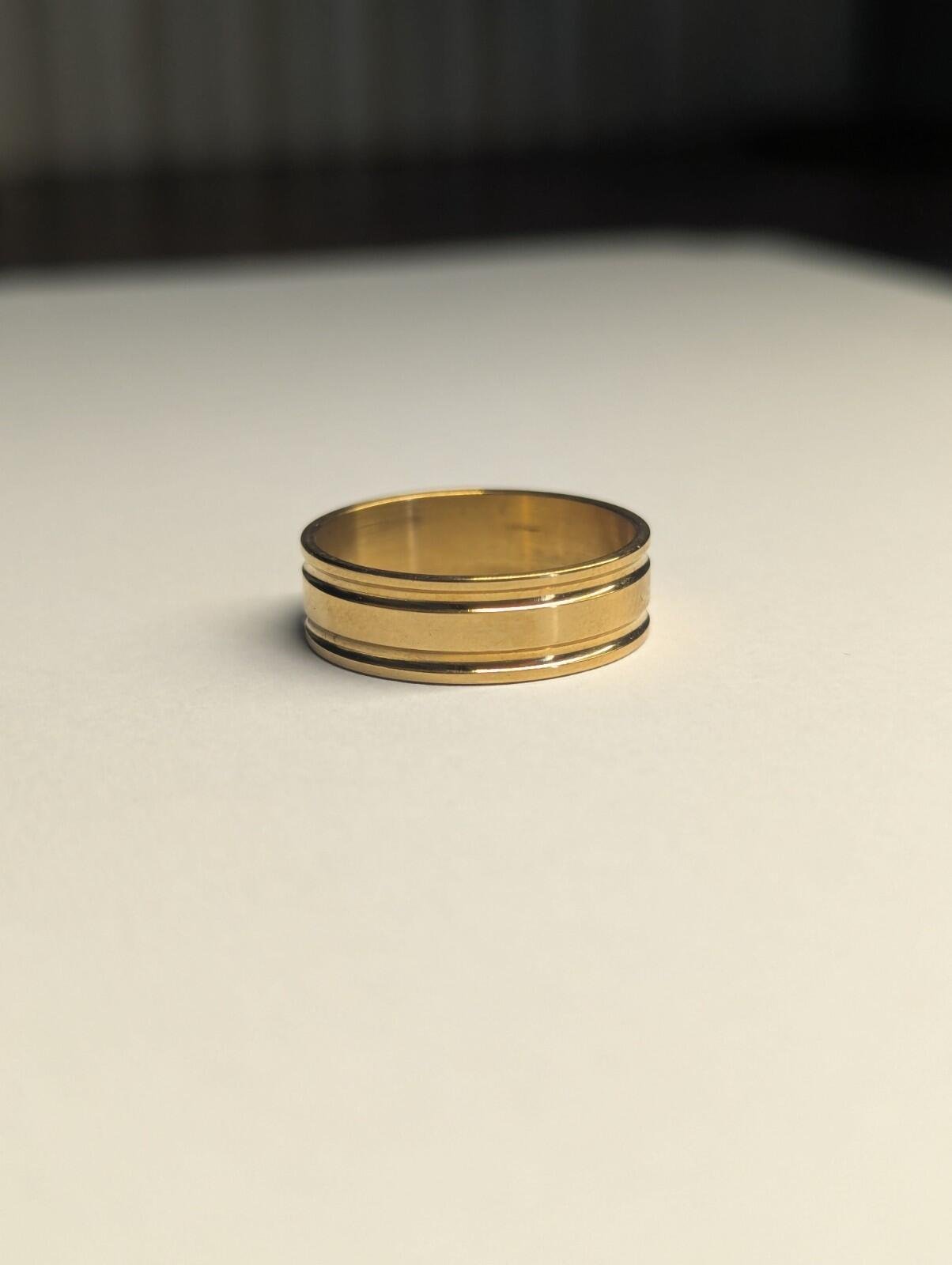 Costume Jewellery Chunky Gold Tone Band Ring | Size W 1/2