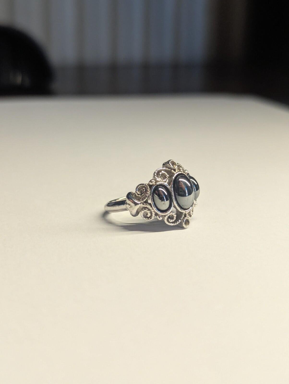 Costume Jewellery Silver Tone Reflective Ring | Size K-L - Image 7