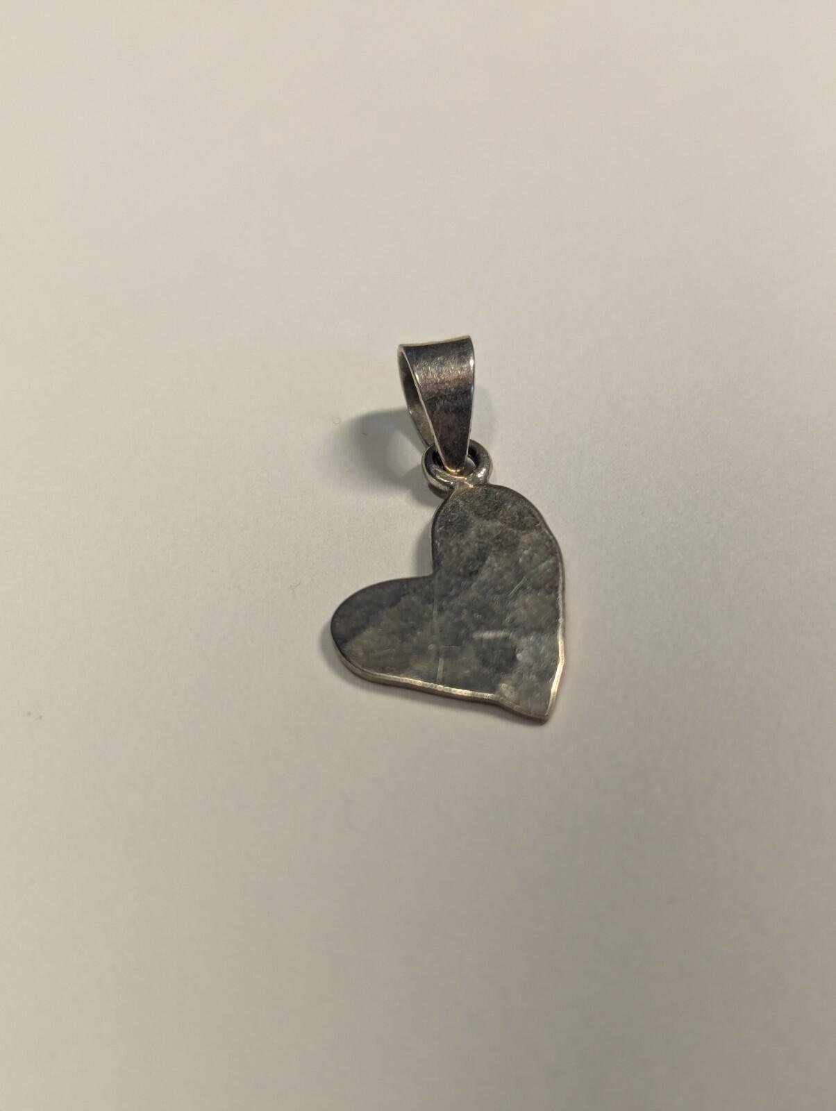 Vintage Sterling Silver Hand Hammered Heart Pendant | 925 Silver - Image 2