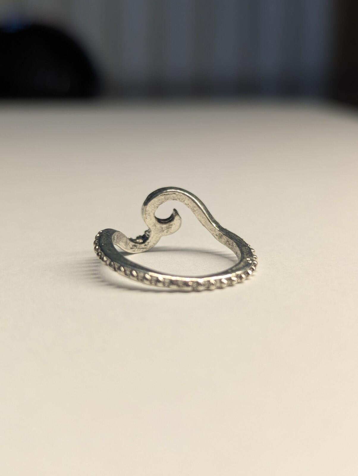 Costume Jewellery Tenticle Style Silver Tone Ring Size K 1/2 - Image 6