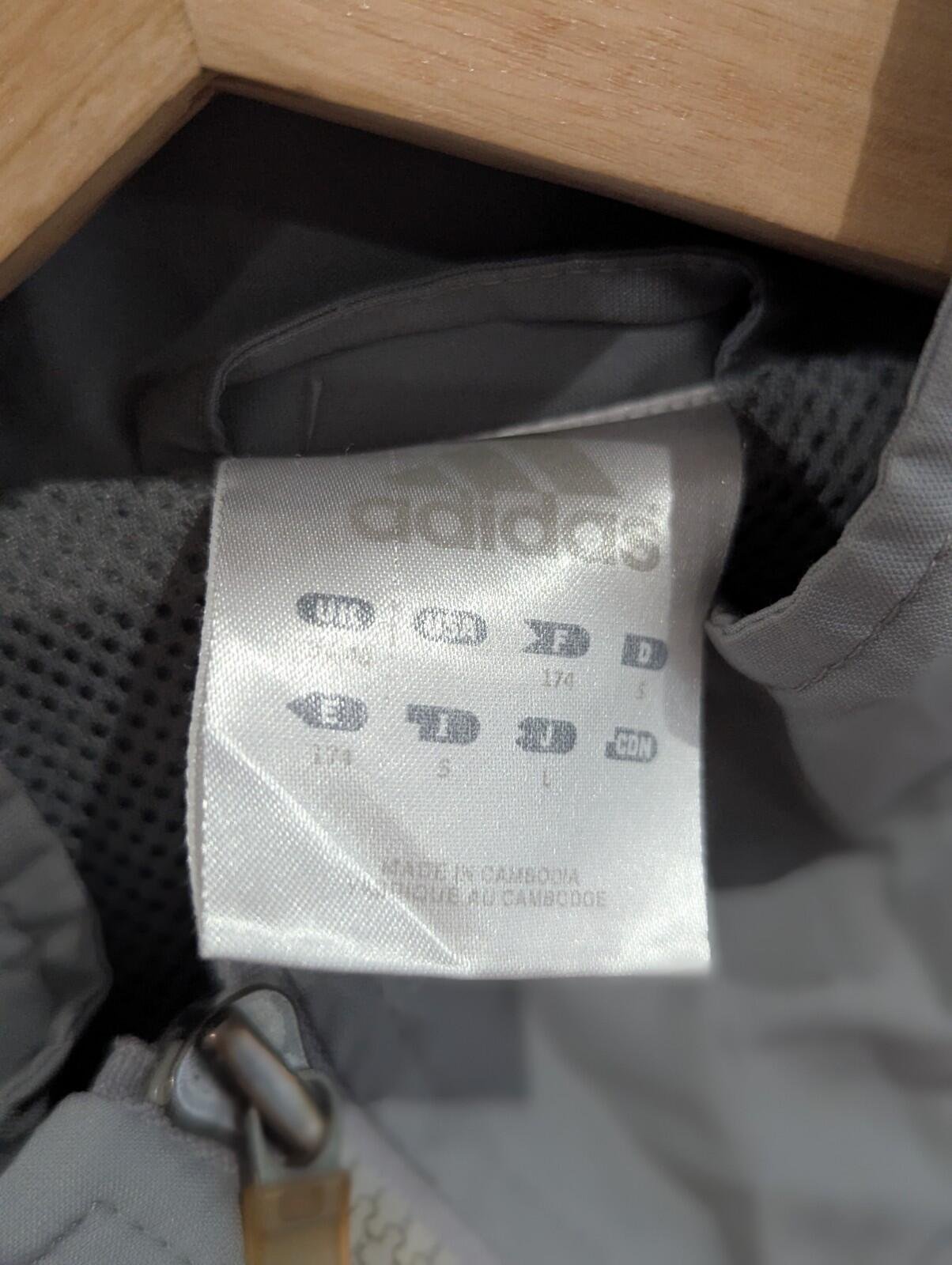 Vintage Adidas Windbreaker Jacket Grey and Red Size Medium 90s Retro Sports Coat - Image 4