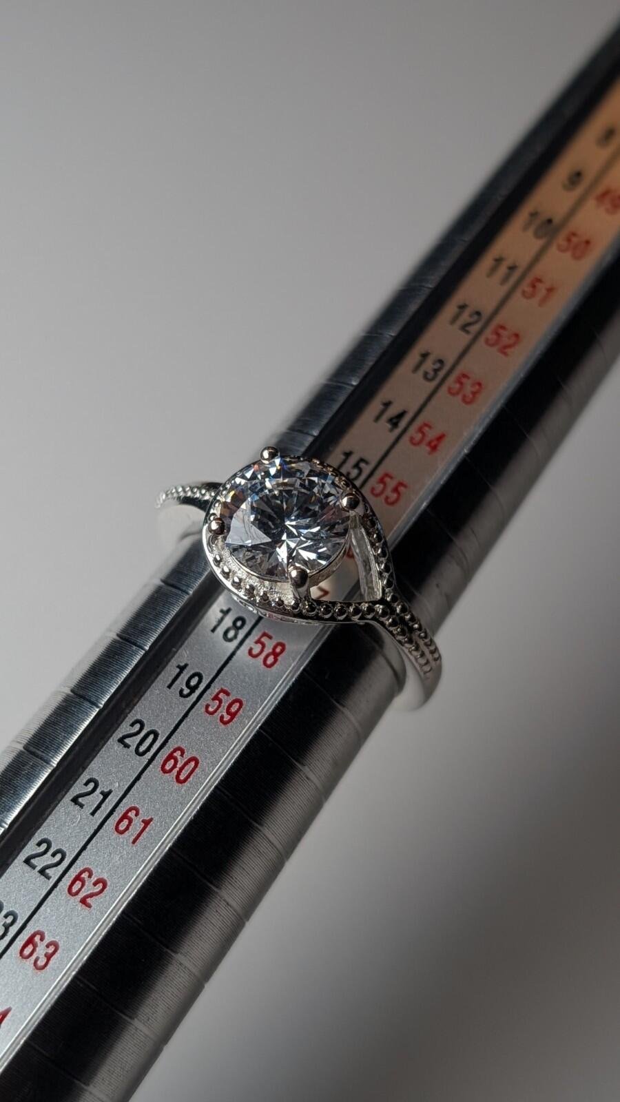 Vintage Sterling Silver Swarovski Clear Gemstone Ring | Size P 1/2 | 925 - Image 7