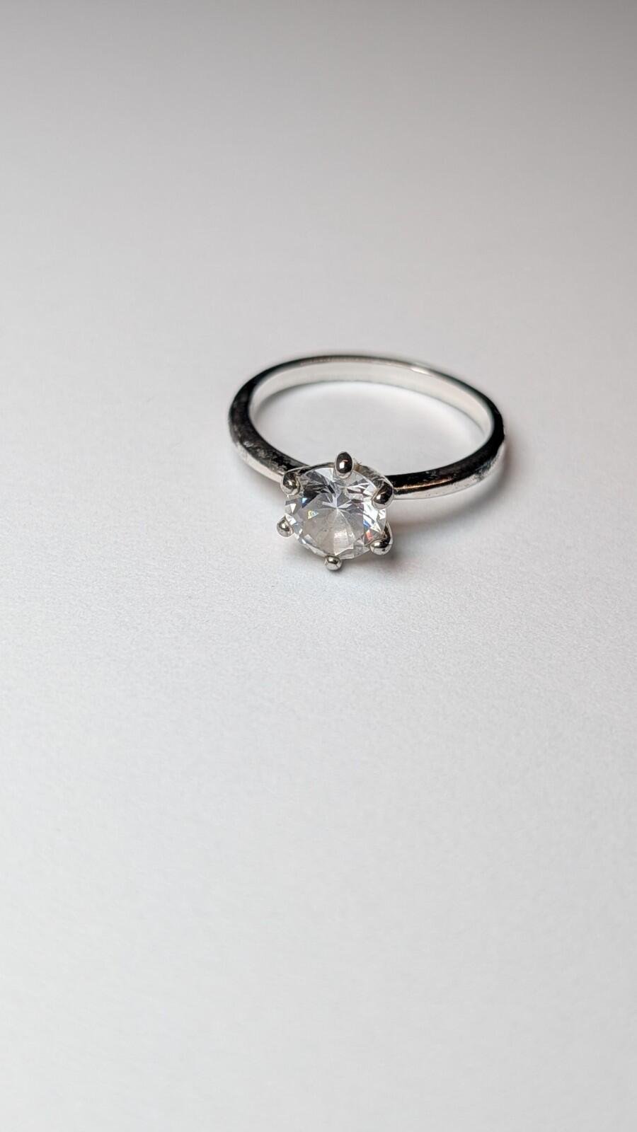 Vintage Sterling Silver CZ Solitaire Clear Gemstone Ring | Size P | 925