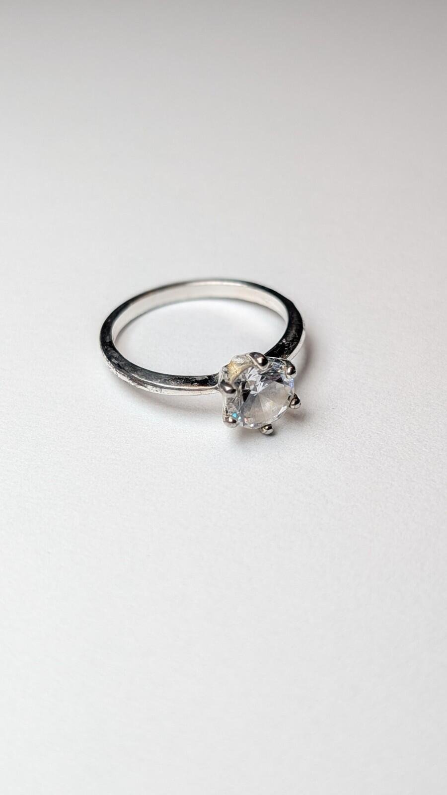 Vintage Sterling Silver CZ Solitaire Clear Gemstone Ring | Size P | 925 - Image 4