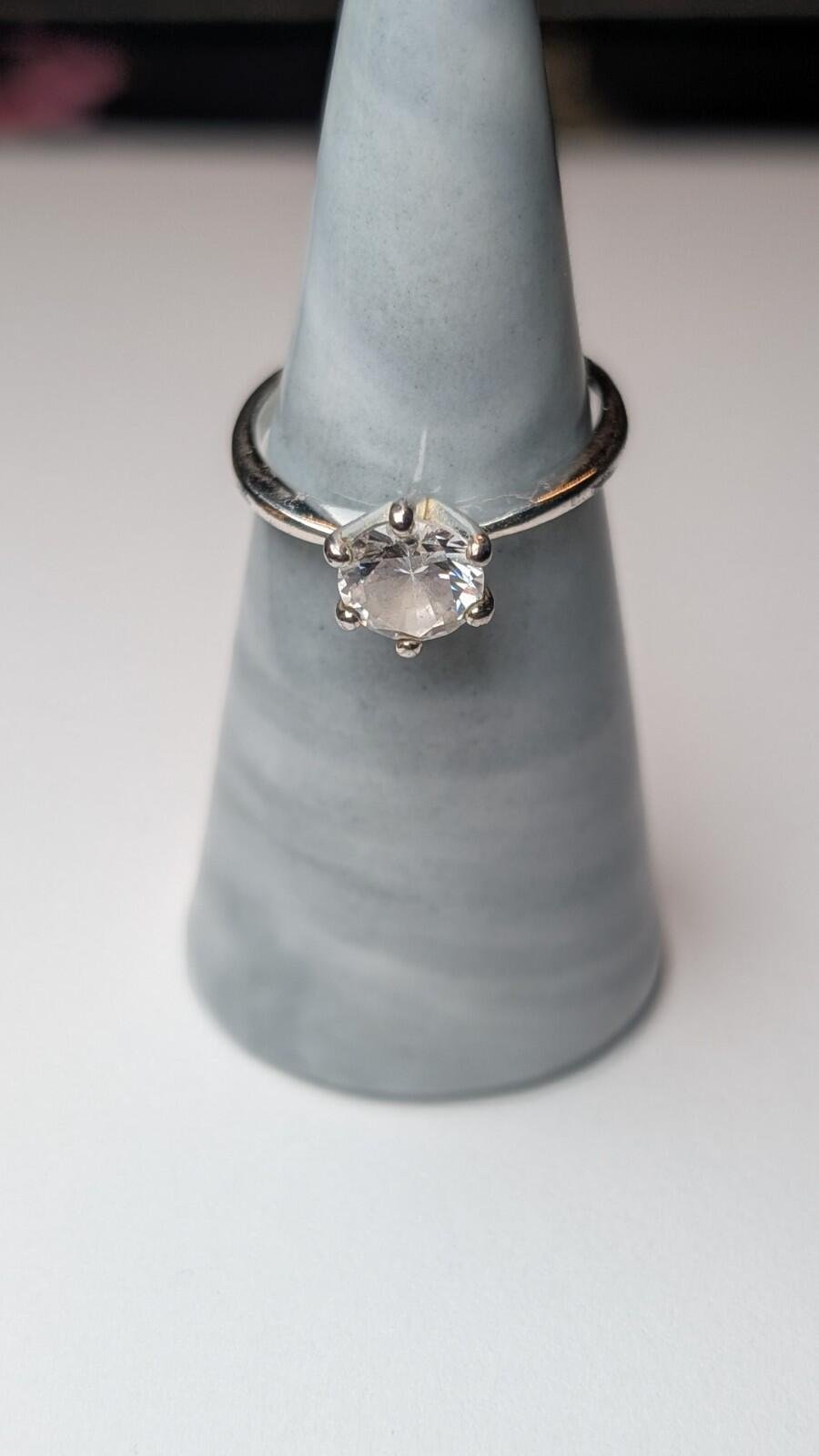 Vintage Sterling Silver CZ Solitaire Clear Gemstone Ring | Size P | 925 - Image 5