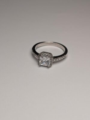 Vintage Sterling Silver Clear CZ Halo Gemstone Ring | Size Q 1/2 | 925