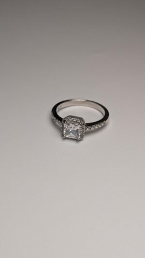 Vintage Sterling Silver Clear CZ Halo Gemstone Ring | Size Q 1/2 | 925
