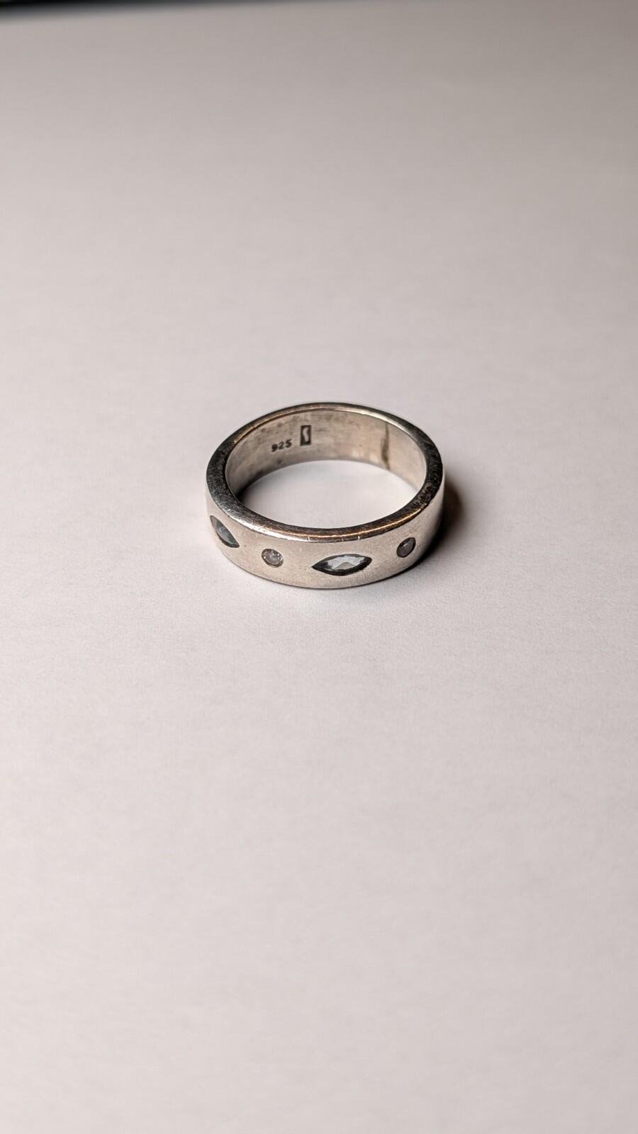 Vintage Sterling Silver Clear Gemstone Band Ring | Size N | 925 Silver - Image 5