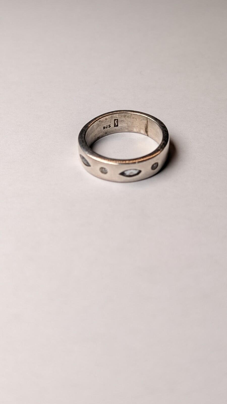 Vintage Sterling Silver Clear Gemstone Band Ring | Size N | 925 Silver - Image 6