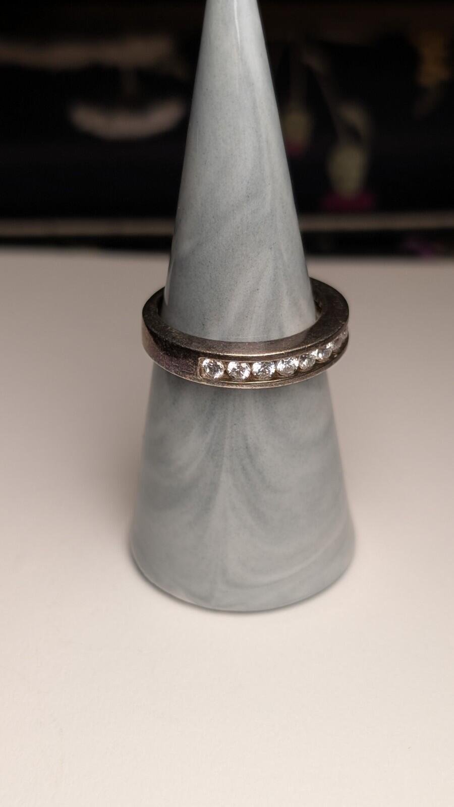 Vintage Sterling Silver Clear Gemstone Band Ring | Size S | 925 Silver - Image 9