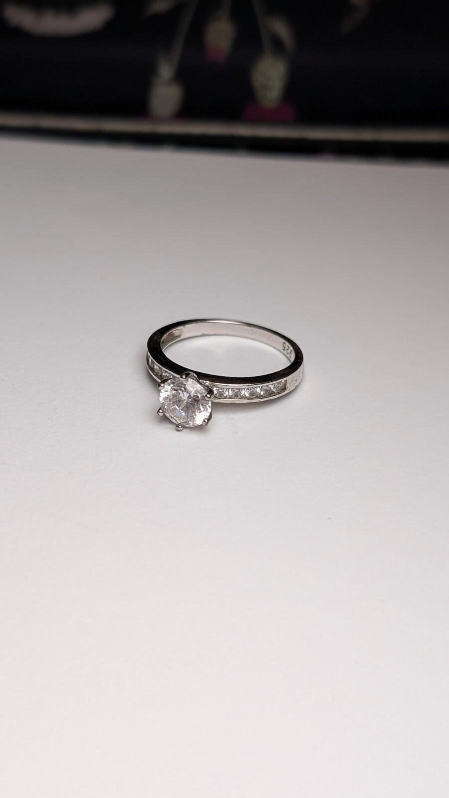 Vintage Sterling Silver Clear Gemstone Band Ring | Size Q 1/2 | 925 Silver