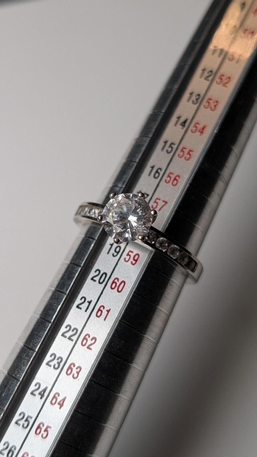 Vintage Sterling Silver Clear Gemstone Band Ring | Size Q 1/2 | 925 Silver - Image 7