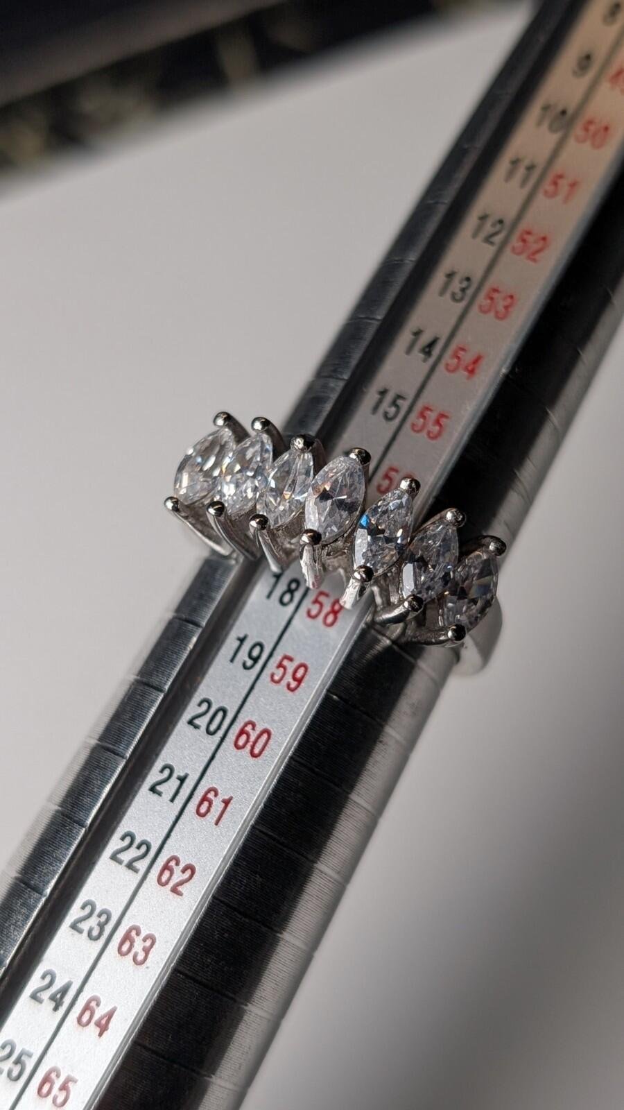 Vintage Sterling Silver Clear Gemstone Ring | Size Q | 925 Silver - Image 7