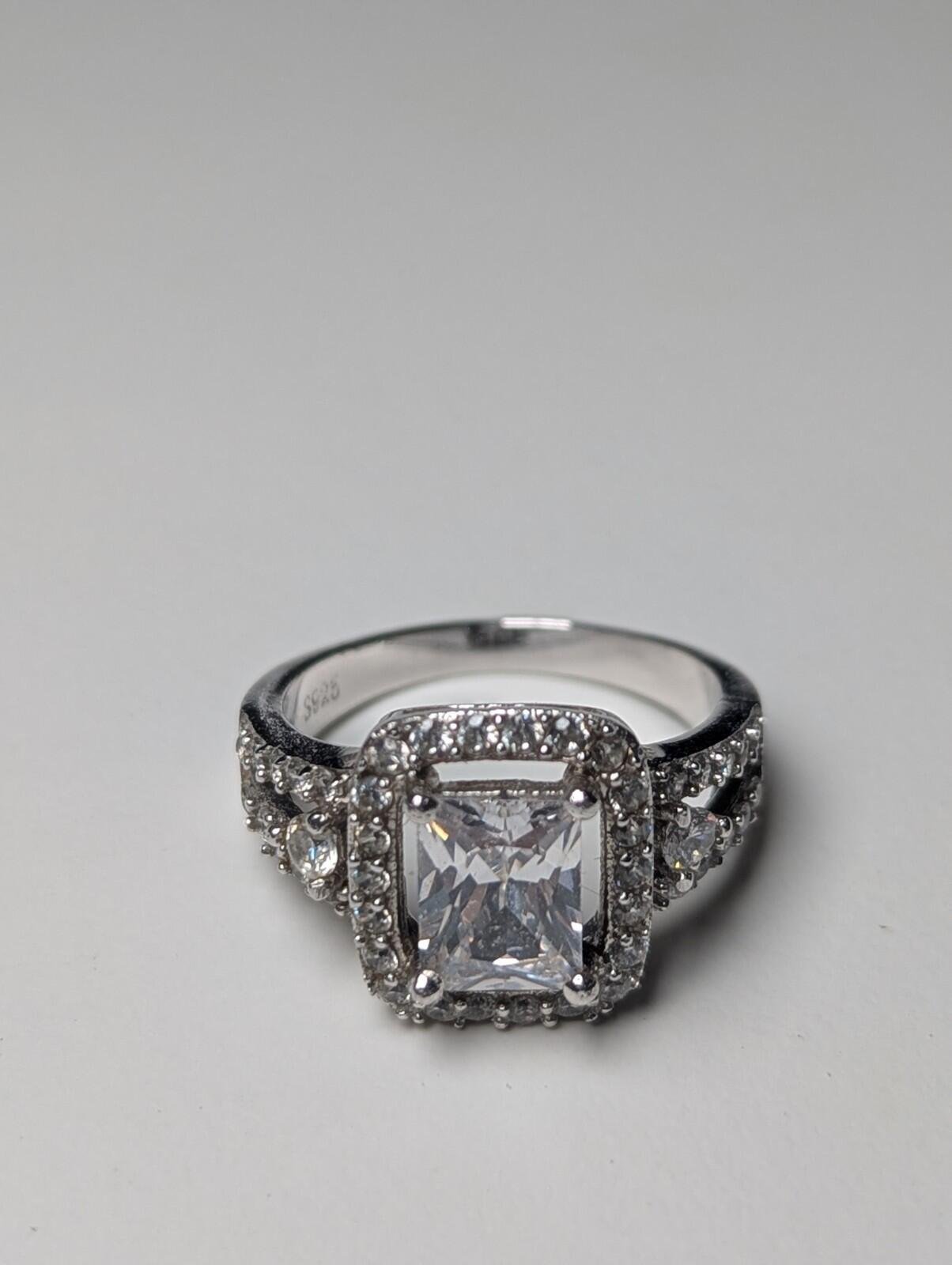 Vintage Sterling Silver CZ Clear Cluster Gemstone Ring | Size O | 925