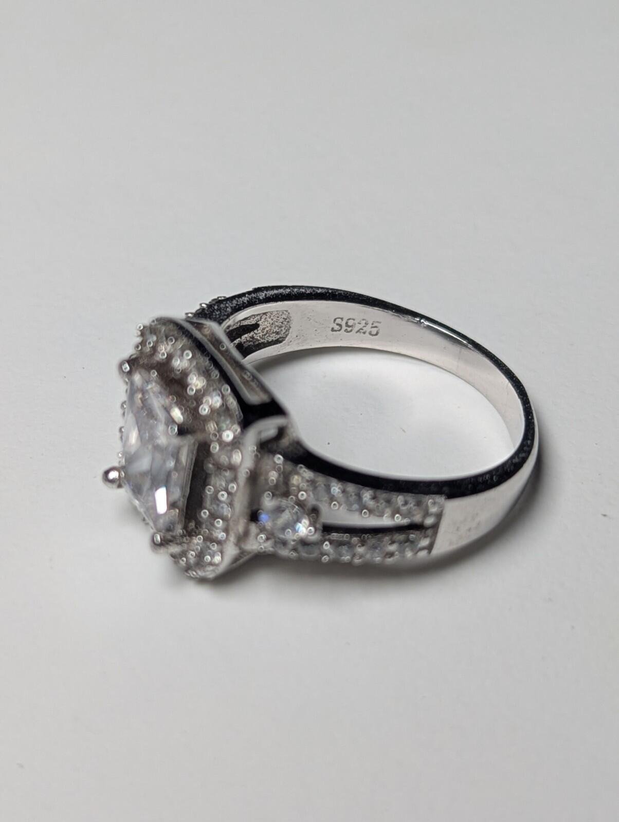 Vintage Sterling Silver CZ Clear Cluster Gemstone Ring | Size O | 925 - Image 7