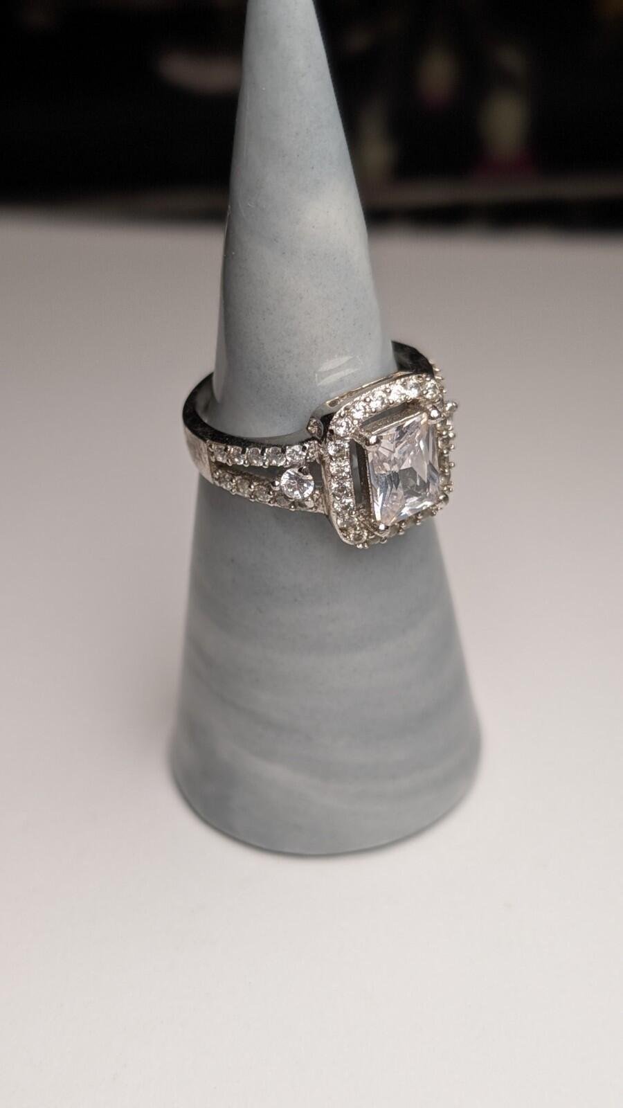 Vintage Sterling Silver CZ Clear Cluster Gemstone Ring | Size O | 925 - Image 10