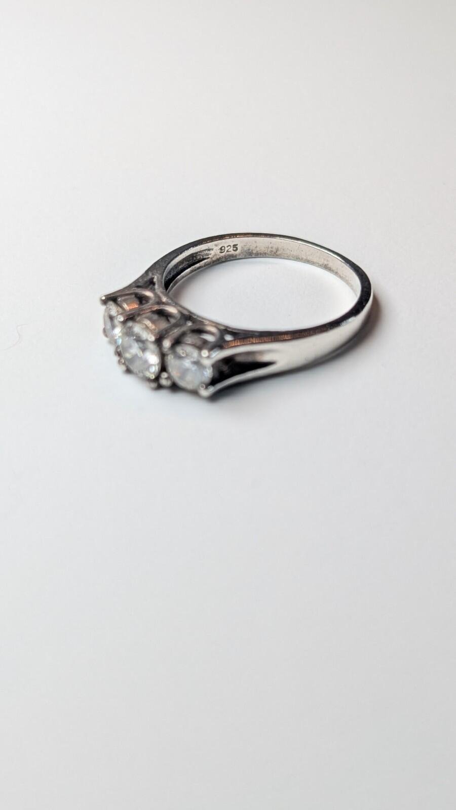 Vintage Sterling Silver CZ 3 Stone Ring | Size N | 925 Silver - Image 3