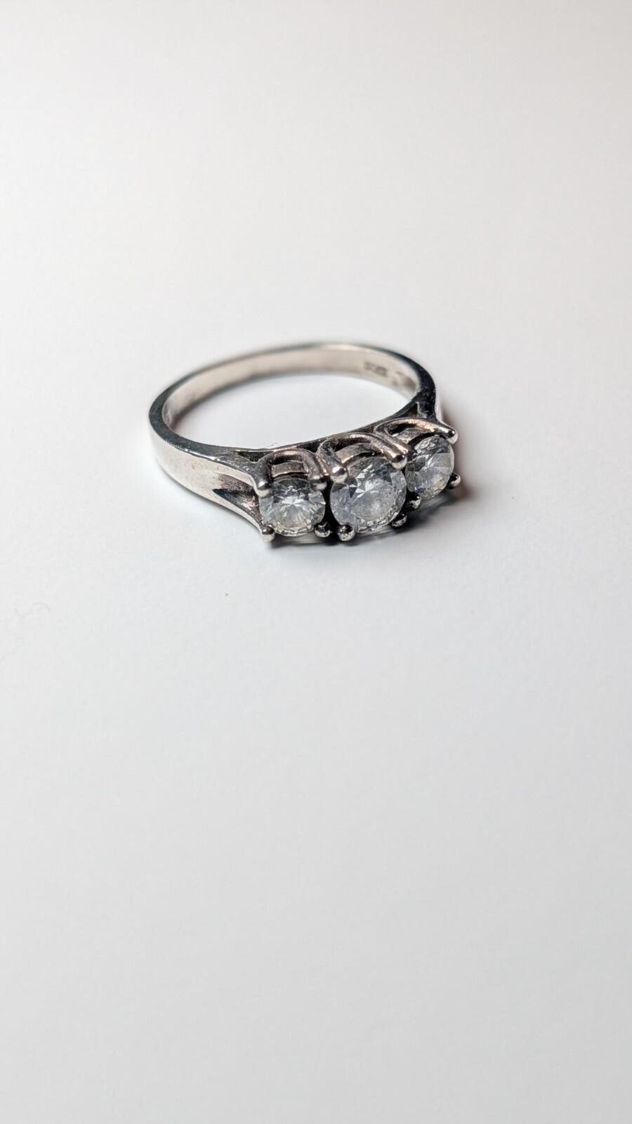 Vintage Sterling Silver CZ 3 Stone Ring | Size N | 925 Silver - Image 4