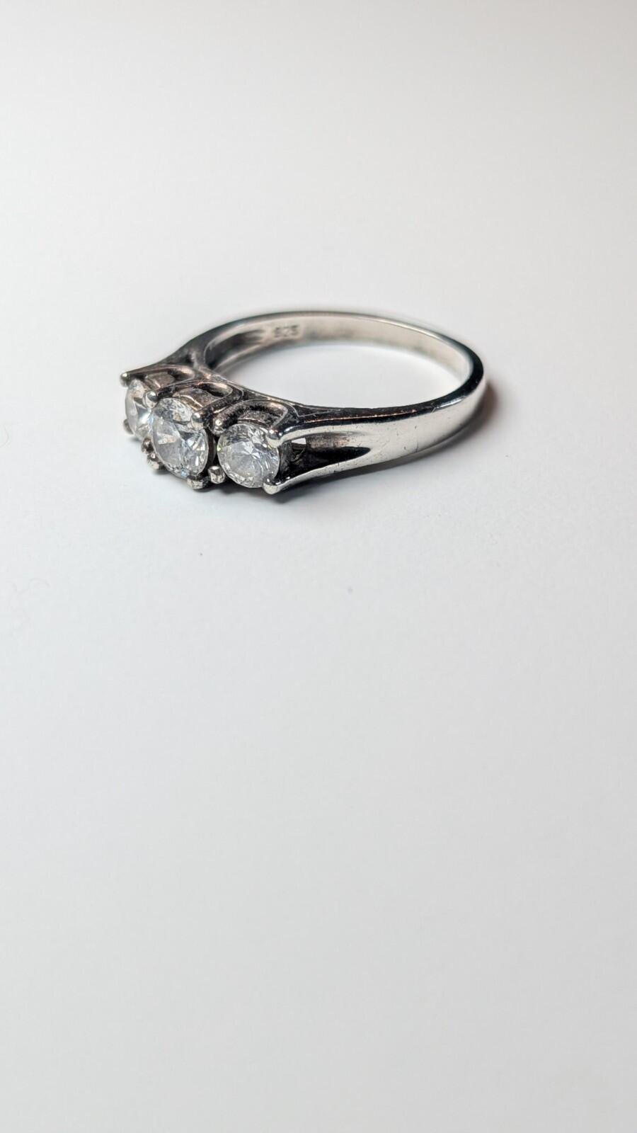Vintage Sterling Silver CZ 3 Stone Ring | Size N | 925 Silver - Image 5