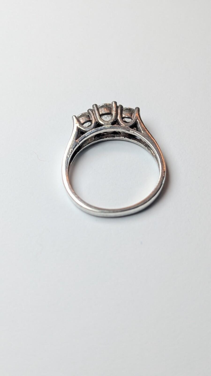 Vintage Sterling Silver CZ 3 Stone Ring | Size N | 925 Silver - Image 6