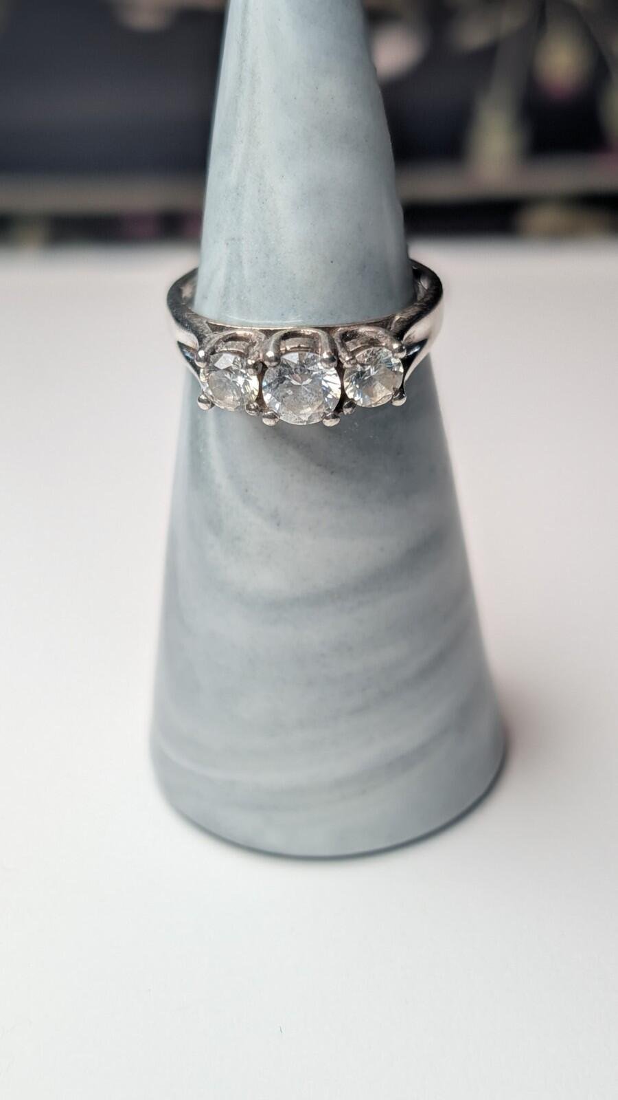 Vintage Sterling Silver CZ 3 Stone Ring | Size N | 925 Silver - Image 8