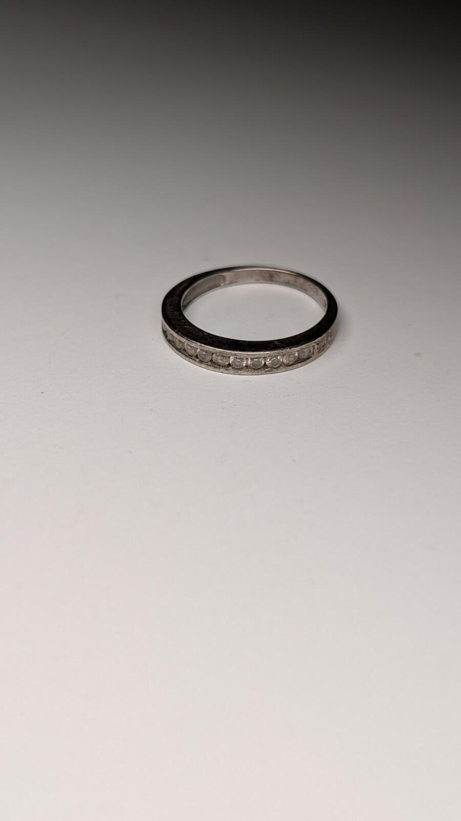 Vintage Sterling Silver CZ Stone Clear Gemstone Band Ring | Size J 1/2 | 925