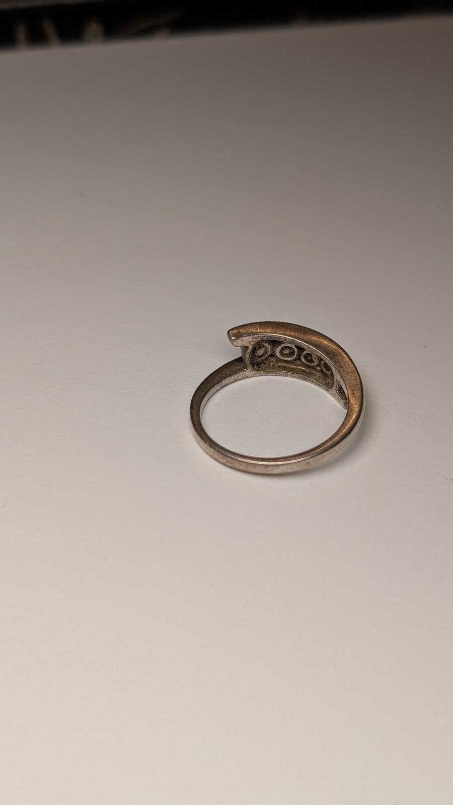 Vintage Sterling Silver CZ Gemstone Wrap Ring | Size R 1/2 | 925 Silver - Image 4