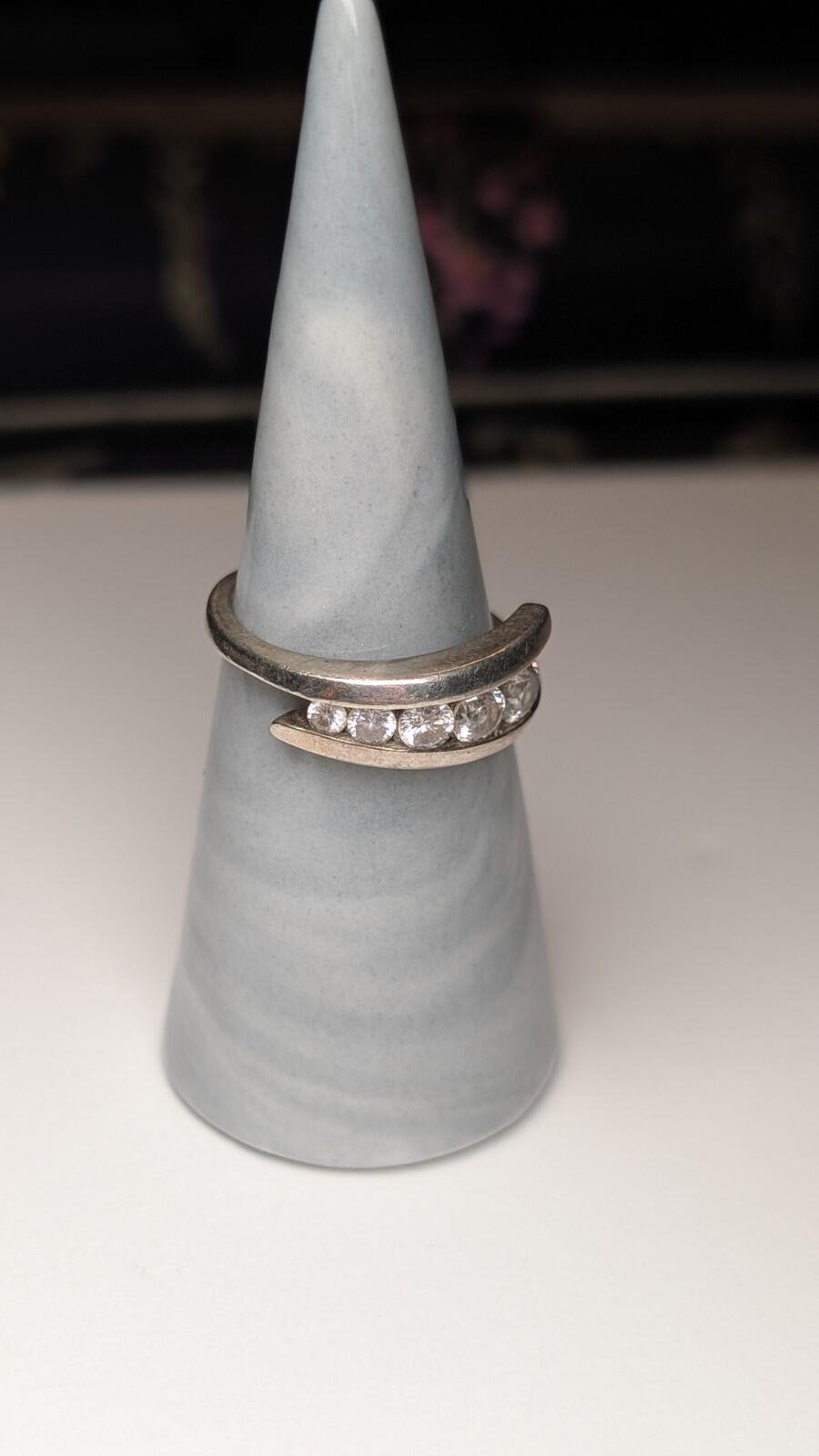 Vintage Sterling Silver CZ Gemstone Wrap Ring | Size R 1/2 | 925 Silver - Image 9