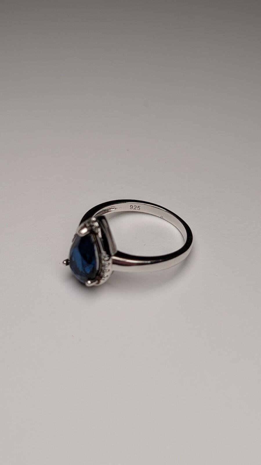 Vintage Sterling Silver Pear Drop Blue Spinel Ring | Size N 1/2 | 925 Silver - Image 2